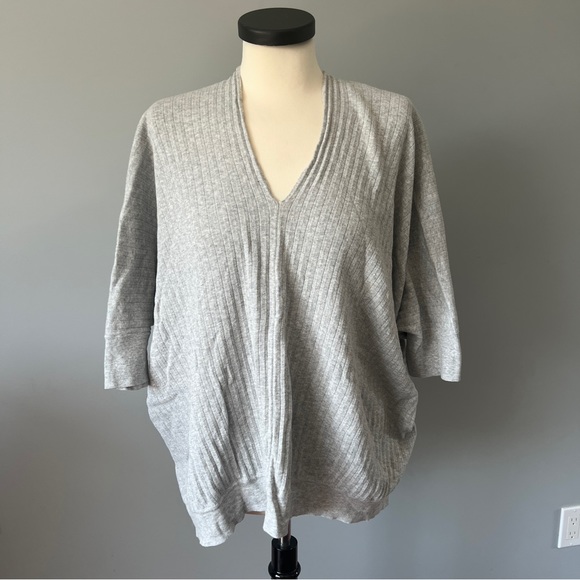 CAbi gray ribbed Watson #5451 dolman sleeve pullover sweater Size Small - Picture 3 of 8